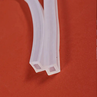 Personnalisation en usine Anneau flexible transparent Isolation en caoutchouc Fabricant de tubes en silicone rectangulaires de 15 mm